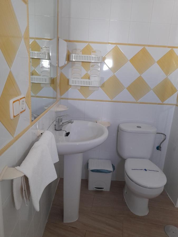 Hostal Casandra - Antiguo Hostal Los Valencianos 콘일데라프론테라 객실 사진
